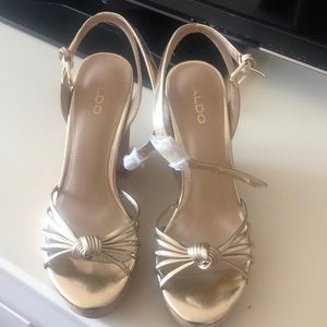 Aldo wedges